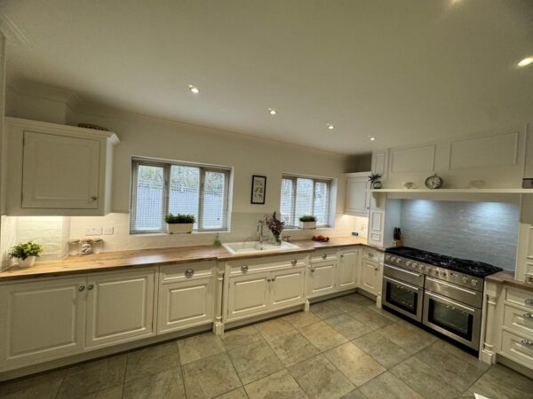 a8b07412-bdec-45bc-9584-035446fde616